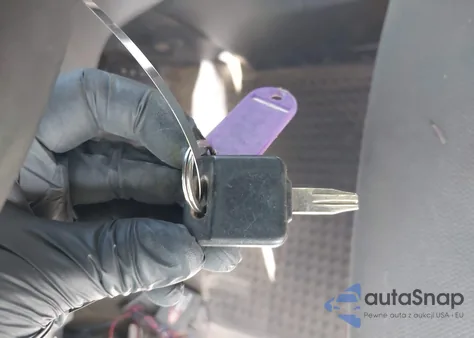 2015 Nissan Nv200 S/Sv z USA, uszkodzony, nr VIN 3N6CM0KN4FK735377